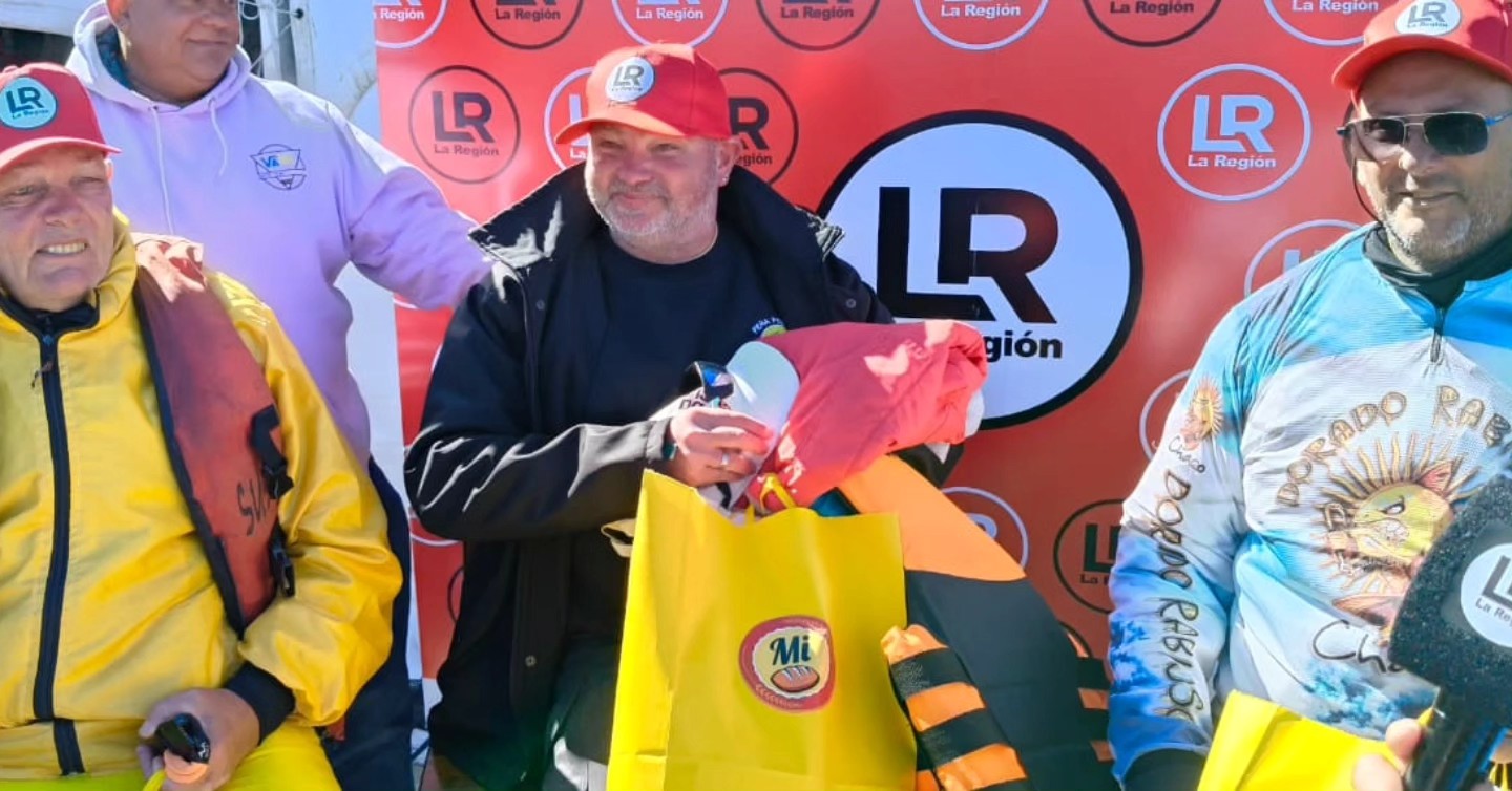 Miguel Visderpon, el Pollo Visderpon y Bruno Undebate son los campeones del mundial de pesca